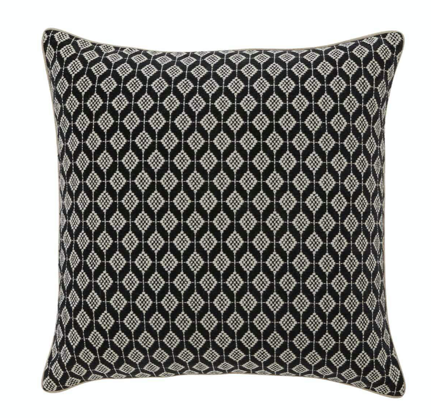 Embla Cushion